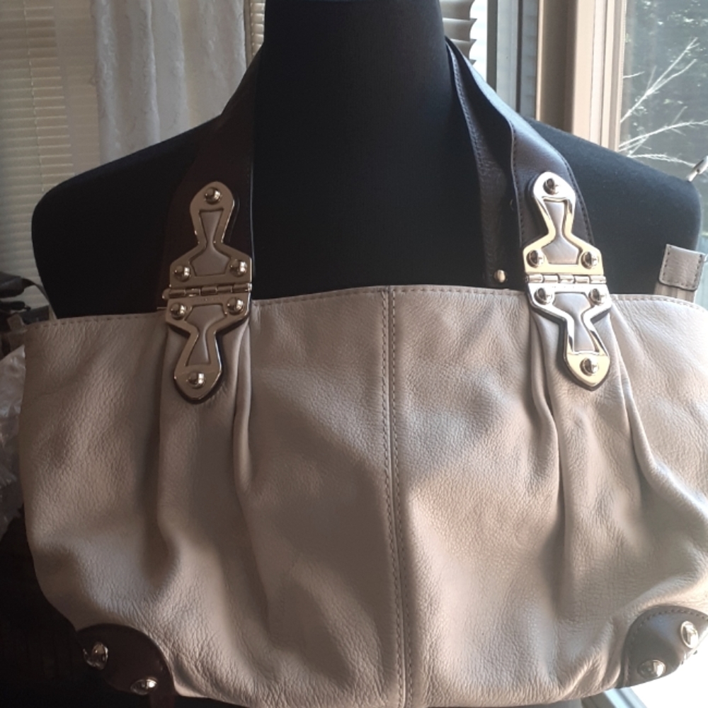 Michael Kors MK satchel